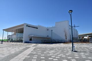 仙台うみの杜(もり)水族館～爬虫類カフェでふれあい体験！